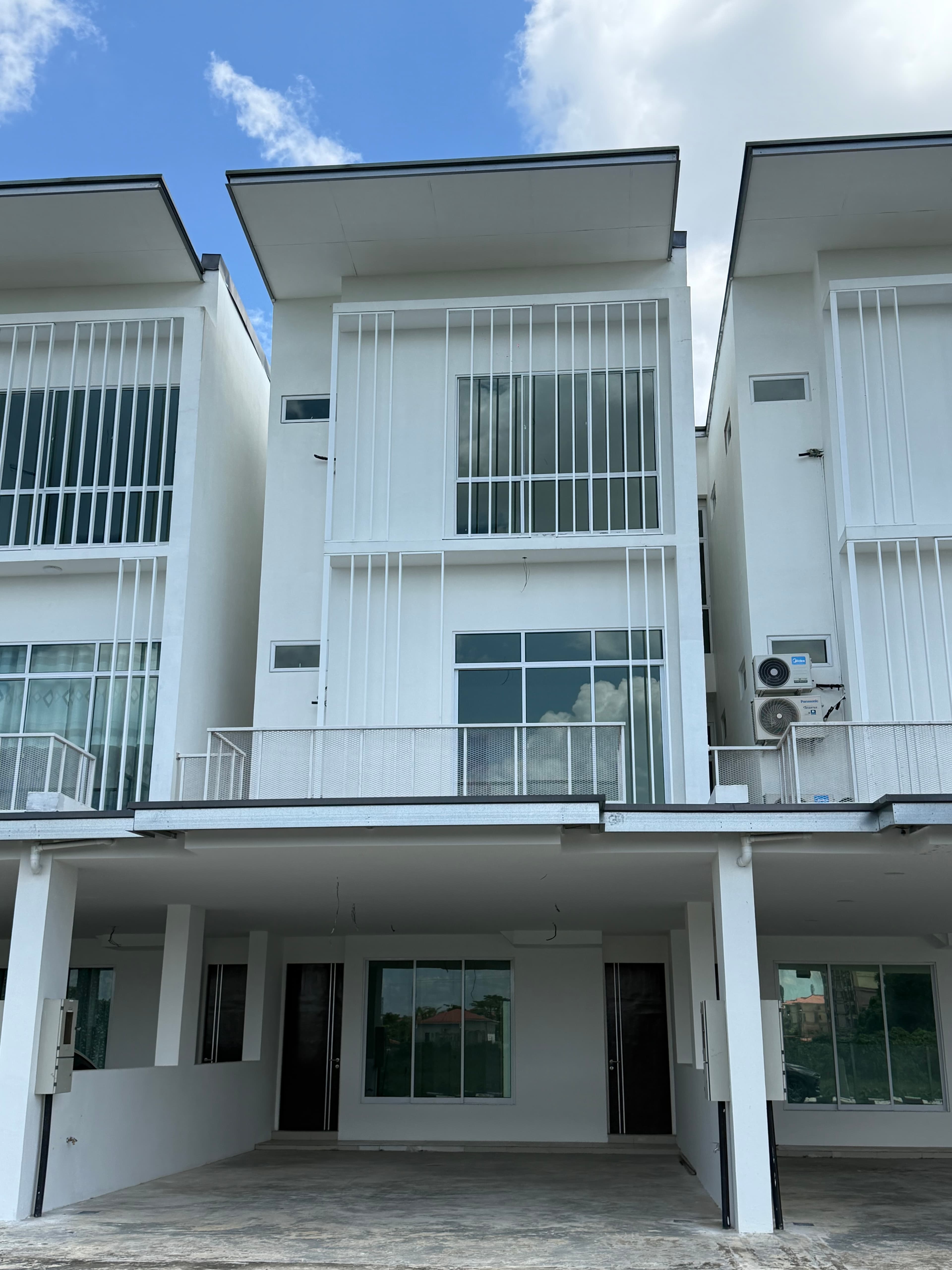 Marq Suites Townhouse Upper Unit